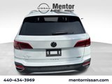 Used 2022 Volkswagen Taos SEL image 3