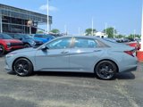 Used 2023 Hyundai Elantra SEL image 3