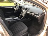 Used 2019 Ford Fusion SE image 2