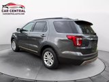 Used 2017 Ford Explorer XLT image 3