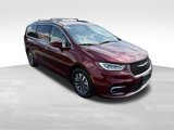Used 2021 Chrysler Pacifica Touring-L image 3
