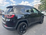 Used 2020 Jeep Compass Latitude image 4