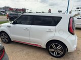 Used 2014 Kia Soul + image 2