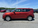 Used 2022 Kia Soul LX image 2