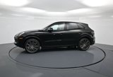 Certified 2023 Porsche Cayenne Platinum Edition image 2