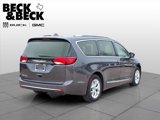 Used 2020 Chrysler Pacifica Touring-L image 5