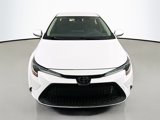 Used 2020 Toyota Corolla LE image 2
