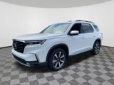 Certified 2025 Honda Pilot Touring image 5