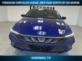 Used 2024 Hyundai Elantra SE image 2