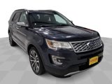 Used 2017 Ford Explorer Platinum image 2