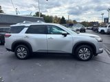 Used 2023 Nissan Pathfinder SL w/ Lighting Package (N92) image 2