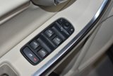 Used 2015 Volvo V60 T5 Platinum image 5
