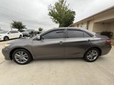 Used 2017 Toyota Camry SE image 4