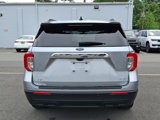 Used 2024 Ford Explorer XLT image 5