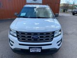 Used 2016 Ford Explorer FWD image 2