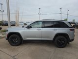 New 2025 Jeep Grand Cherokee Altitude image 4