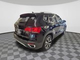 Certified 2022 Volkswagen Taos SE image 4