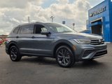Used 2023 Volkswagen Tiguan SE image 2