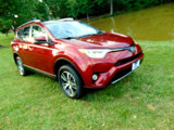 Used 2018 Toyota RAV4 XLE image 2