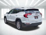 Used 2024 GMC Terrain SLT image 5