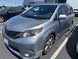 Used 2012 Toyota Sienna SE image 2