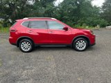 Used 2017 Nissan Rogue SV image 4