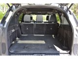 Used 2018 Land Rover Discovery SE image 6