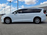 Used 2021 Chrysler Pacifica Touring-L w/ Uconnect Theater Family Group image 3