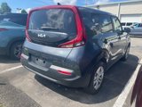 Used 2022 Kia Soul LX image 2