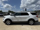 Used 2019 Ford Explorer XLT w/ Equipment Group 201A image 2