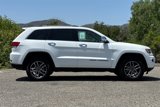 Used 2020 Jeep Grand Cherokee Limited w/ Luxury Group II image 3