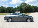 New 2025 Hyundai Elantra SE image 4