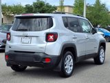 Used 2017 Jeep Renegade Latitude w/ Cold Weather Group image 4
