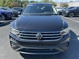 Used 2023 Volkswagen Tiguan SE image 3