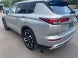 Used 2022 Mitsubishi Outlander SE image 5