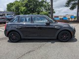 Used 2019 MINI Cooper 4-Door Hardtop image 3