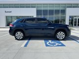 Certified 2020 Volkswagen Atlas Cross Sport SE w/ Panoramic Sunroof Package image 2