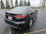 Used 2022 Toyota Corolla LE image 6