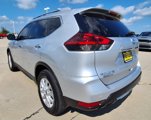Used 2020 Nissan Rogue SV image 4