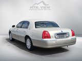 Used 2003 Lincoln Town Car Signature image 5