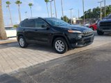 Used 2018 Jeep Cherokee Latitude Plus w/ Comfort/Convenience Group image 2