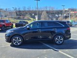 Used 2020 Kia Sorento AWD V6 image 2