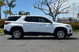 Used 2022 Chevrolet Traverse LS image 3