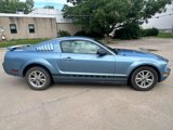 Used 2005 Ford Mustang Coupe image 3