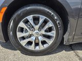 Used 2023 Chrysler Pacifica Pinnacle image 3