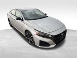 Used 2023 Nissan Altima 2.5 SR image 2