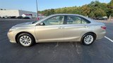 Used 2015 Toyota Camry LE image 2