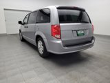 Used 2020 Dodge Grand Caravan SE image 5