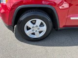 Used 2011 Jeep Grand Cherokee Laredo image 3