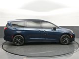 New 2025 Chrysler Pacifica Select image 6